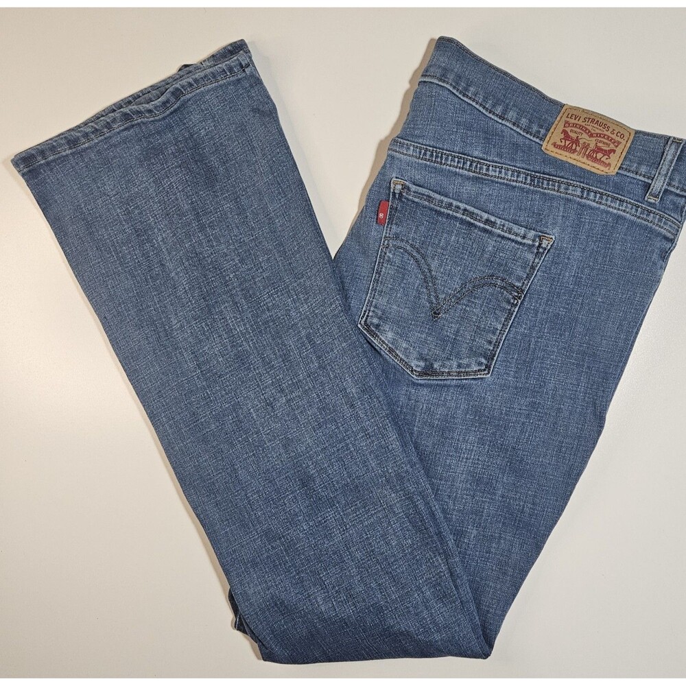 Levi's Women's Classic Boot Med Blue Wash Size 18 Denim Jeans
